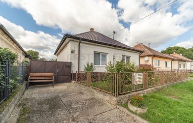 GESTTO | REZERVOVANÉ | 4-IZBOVÝ RODINNÝ DOM NA PREDAJ | 1465 m² POZEMOK | BUDMERICE